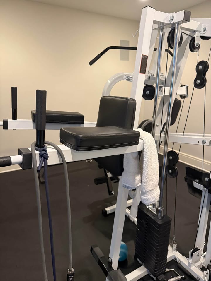 Pro-Series Multi-Station Home Gym – All-in-One Workout Machine with Weight Stack, Dip Station, Leg Press, and Pulley System for Full Body Strength Training