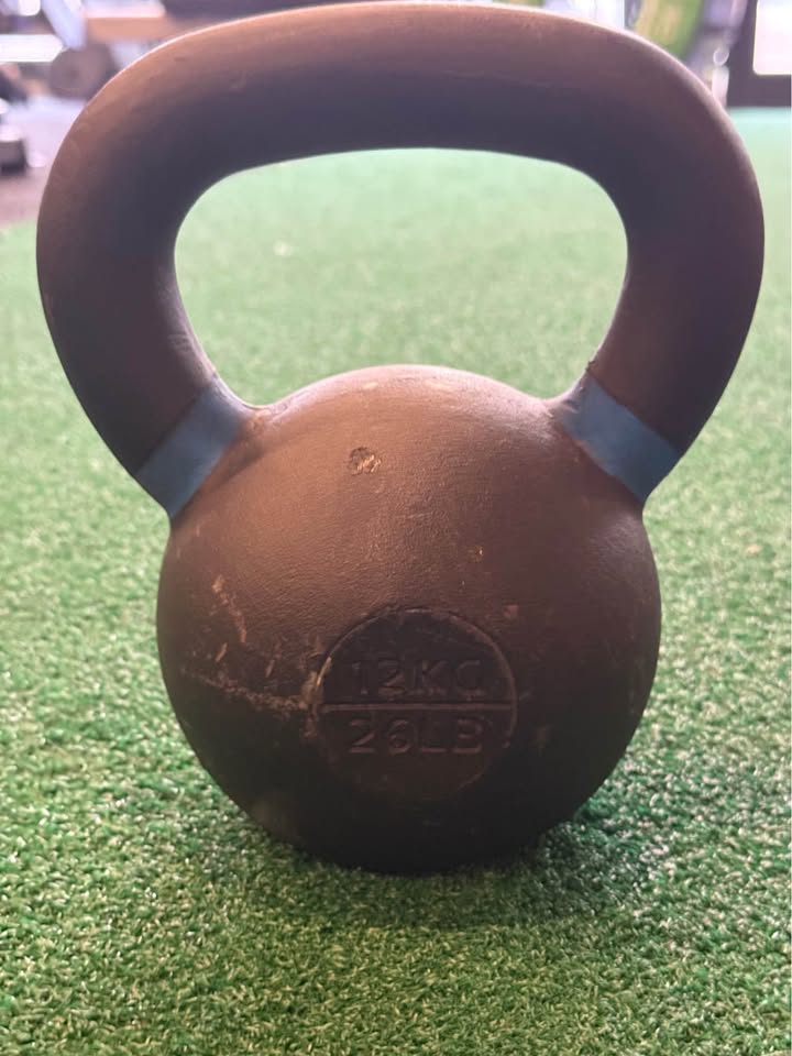 Premium Cast Iron Kettlebell Set for Strength Training and Conditioning – Durable Powder-Coated Kettlebells for Home and Commercial Gym