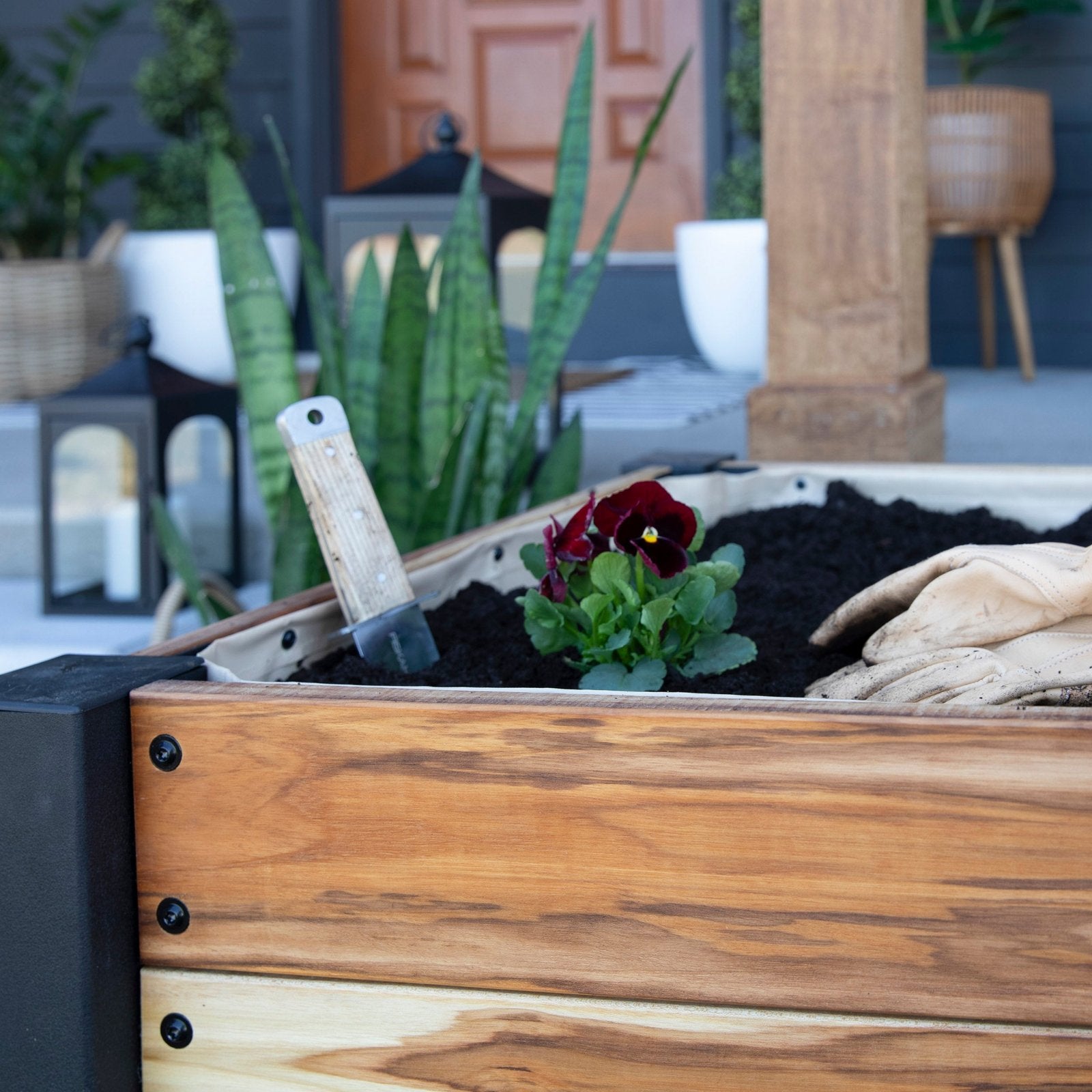 planter 100% authentic teak wood