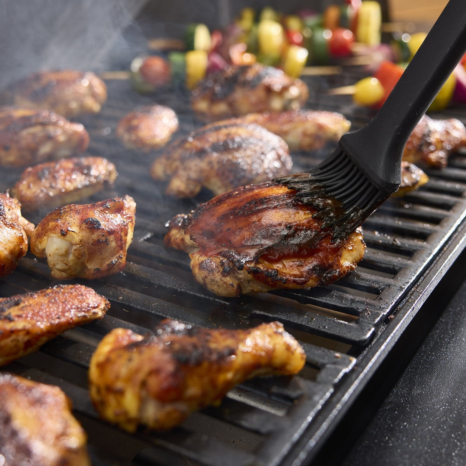 spirit® e 325 gas grill stealth® edition (liquid propane) spirit® e 325 gas grill stealth® edition (liquid propane)