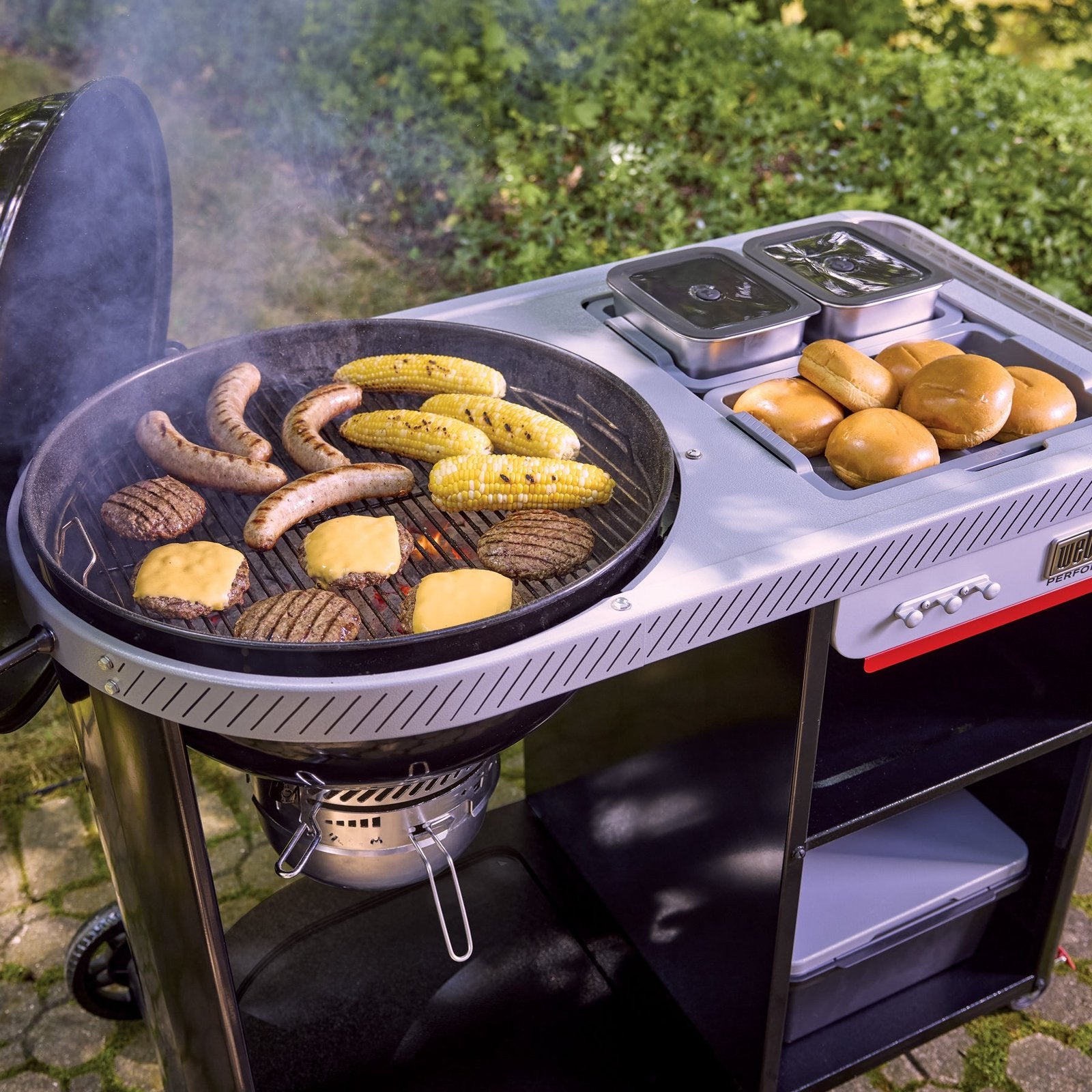 22” performer™ premium charcoal grill 22” performer™ premium charcoal grill