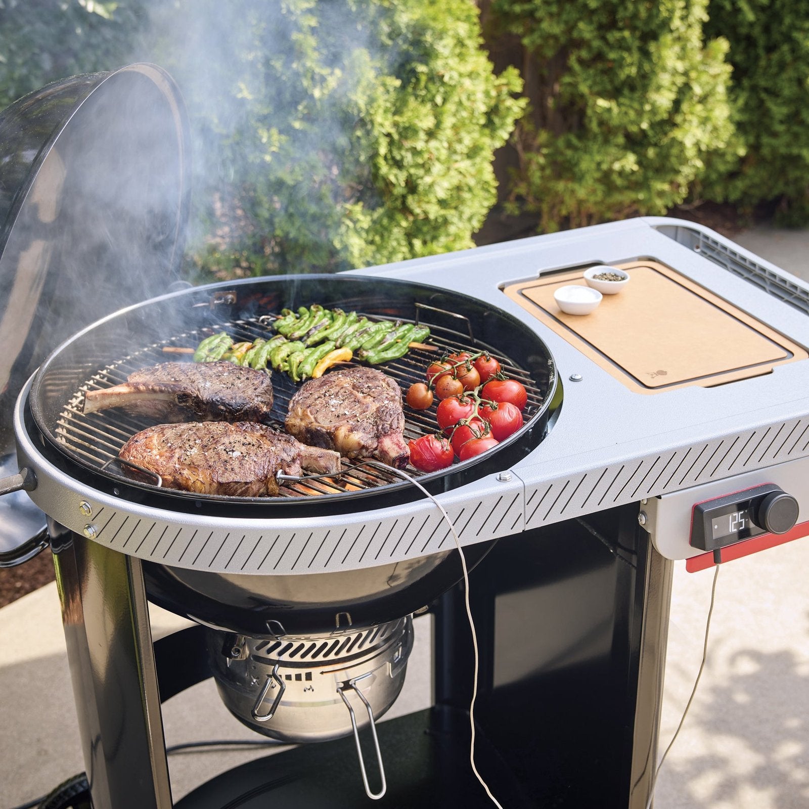 22” performer™ smart charcoal grill 22” performer™ smart charcoal grill