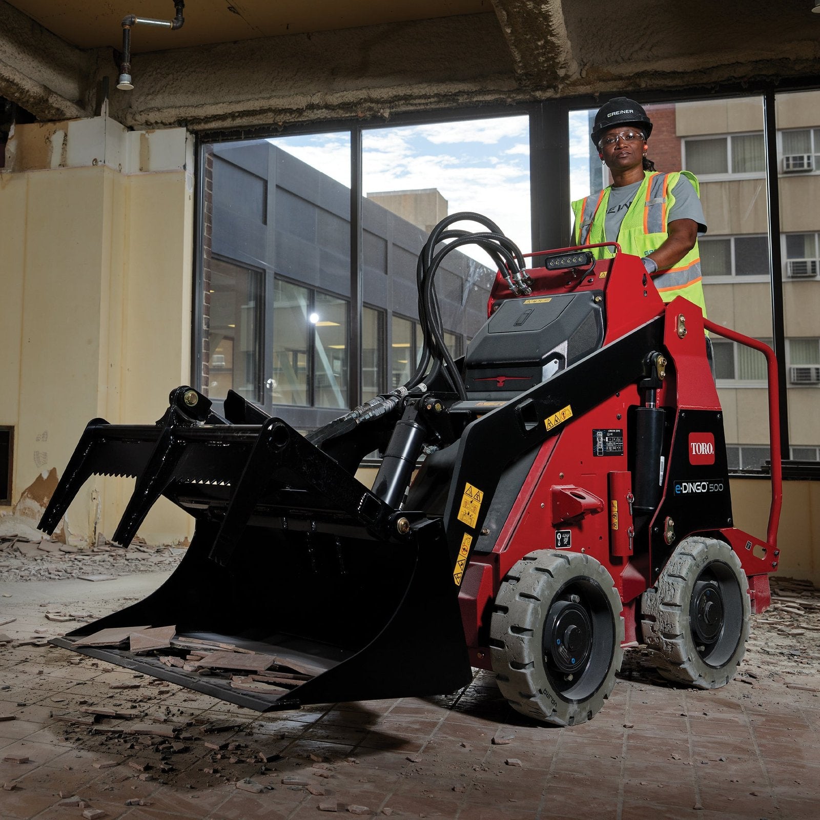 edingo® 500 electric mini skid steer edingo® 500 electric mini skid steer