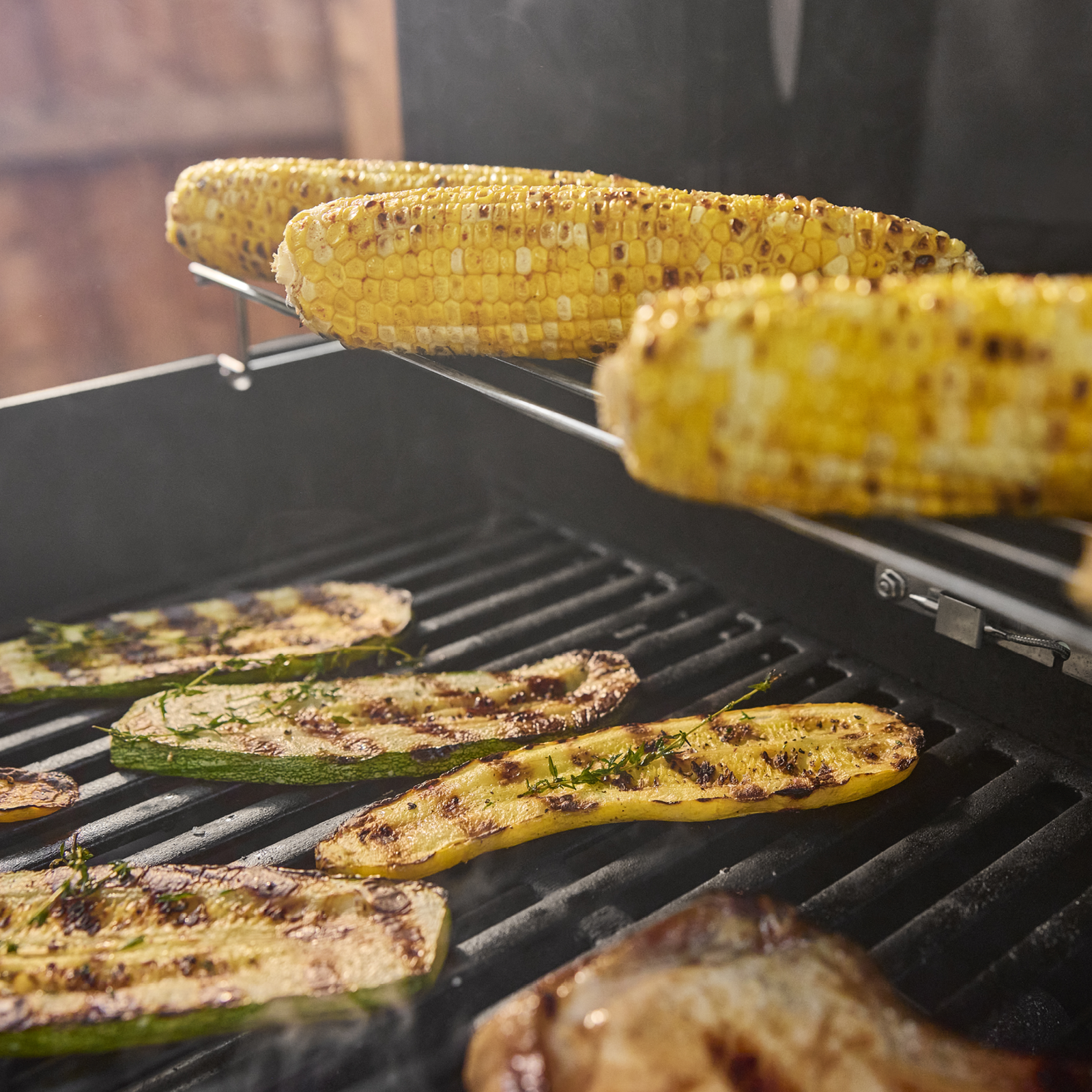 spirit® ep 425 gas grill stealth® edition (liquid propane) spirit® ep 425 gas grill stealth® edition (liquid propane)