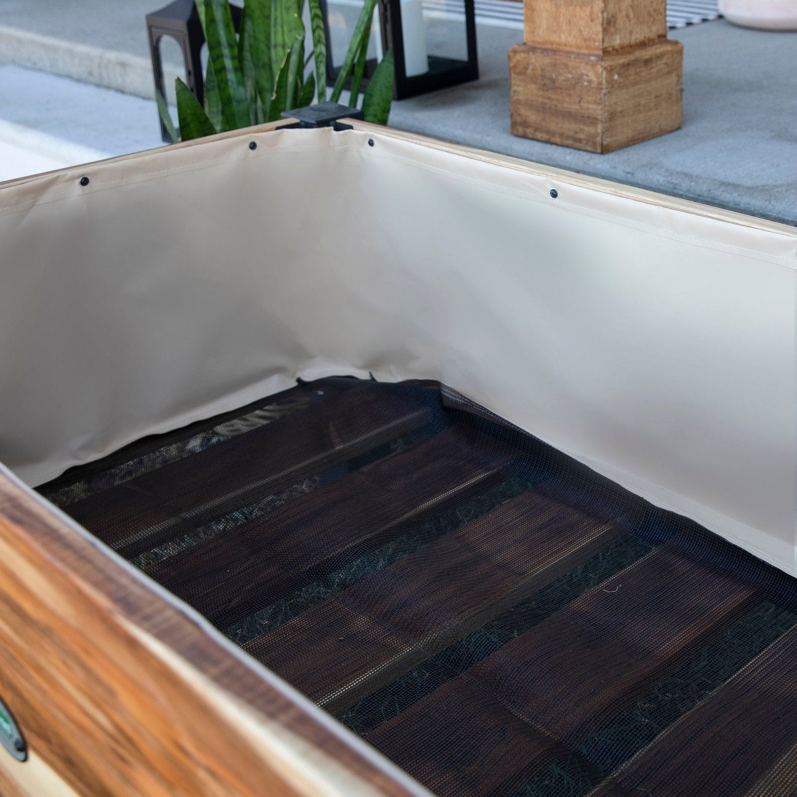 planter 100% authentic teak wood